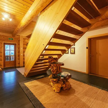 Standard 2 - Heiti לינה וארוחת בוקר Gsteig